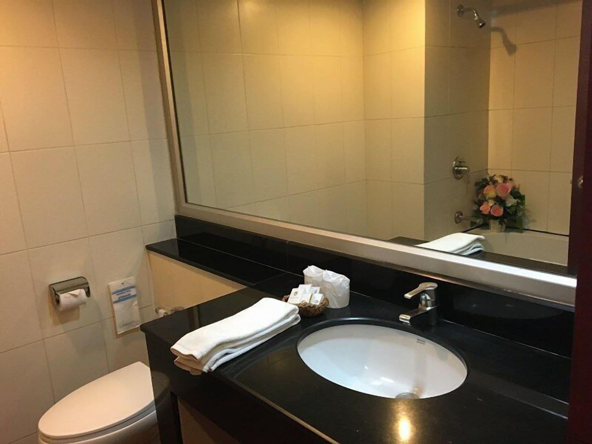 Hatyai Golden Crown Hotel Хатъяй Экстерьер фото