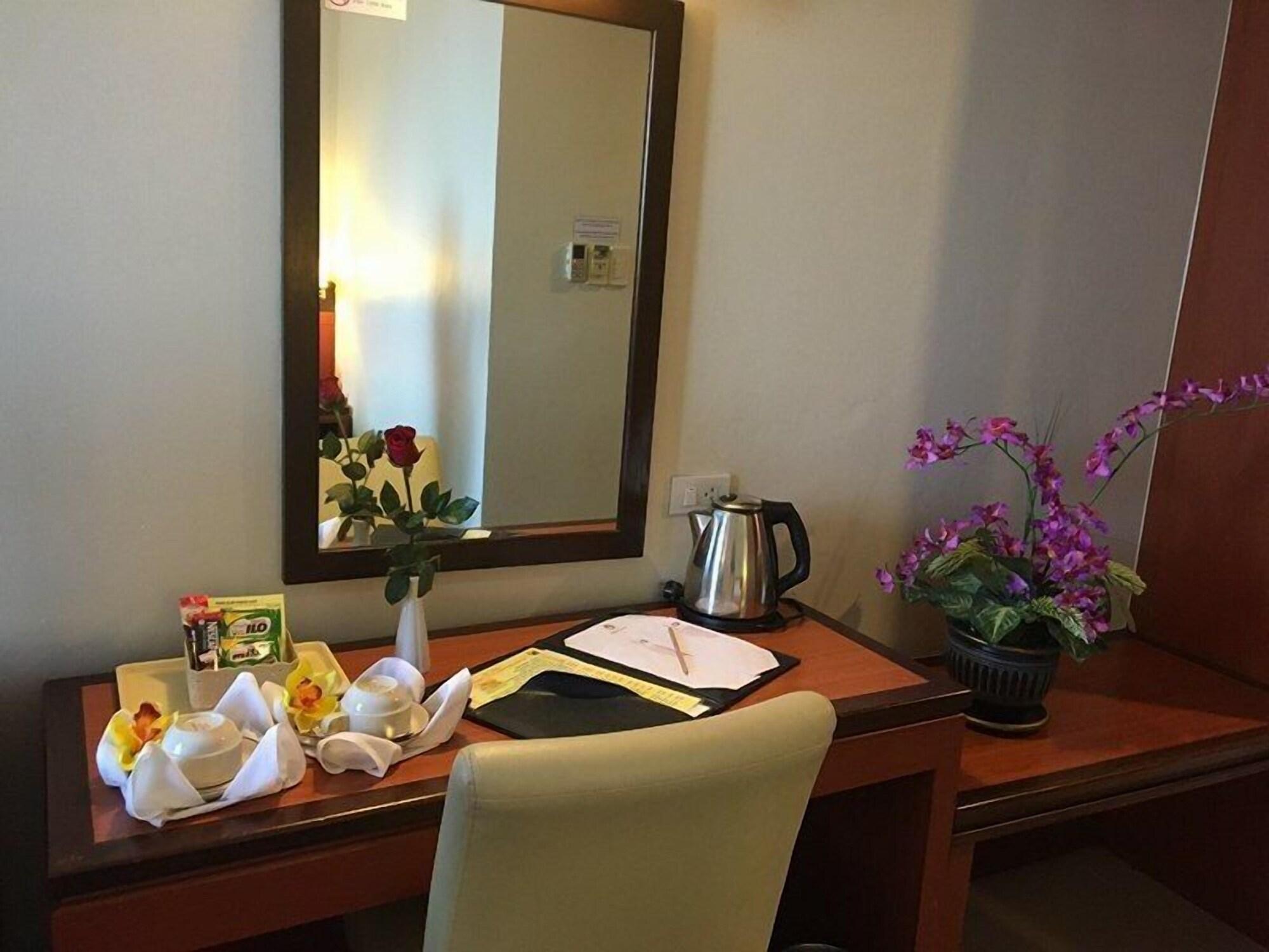 Hatyai Golden Crown Hotel Хатъяй Экстерьер фото