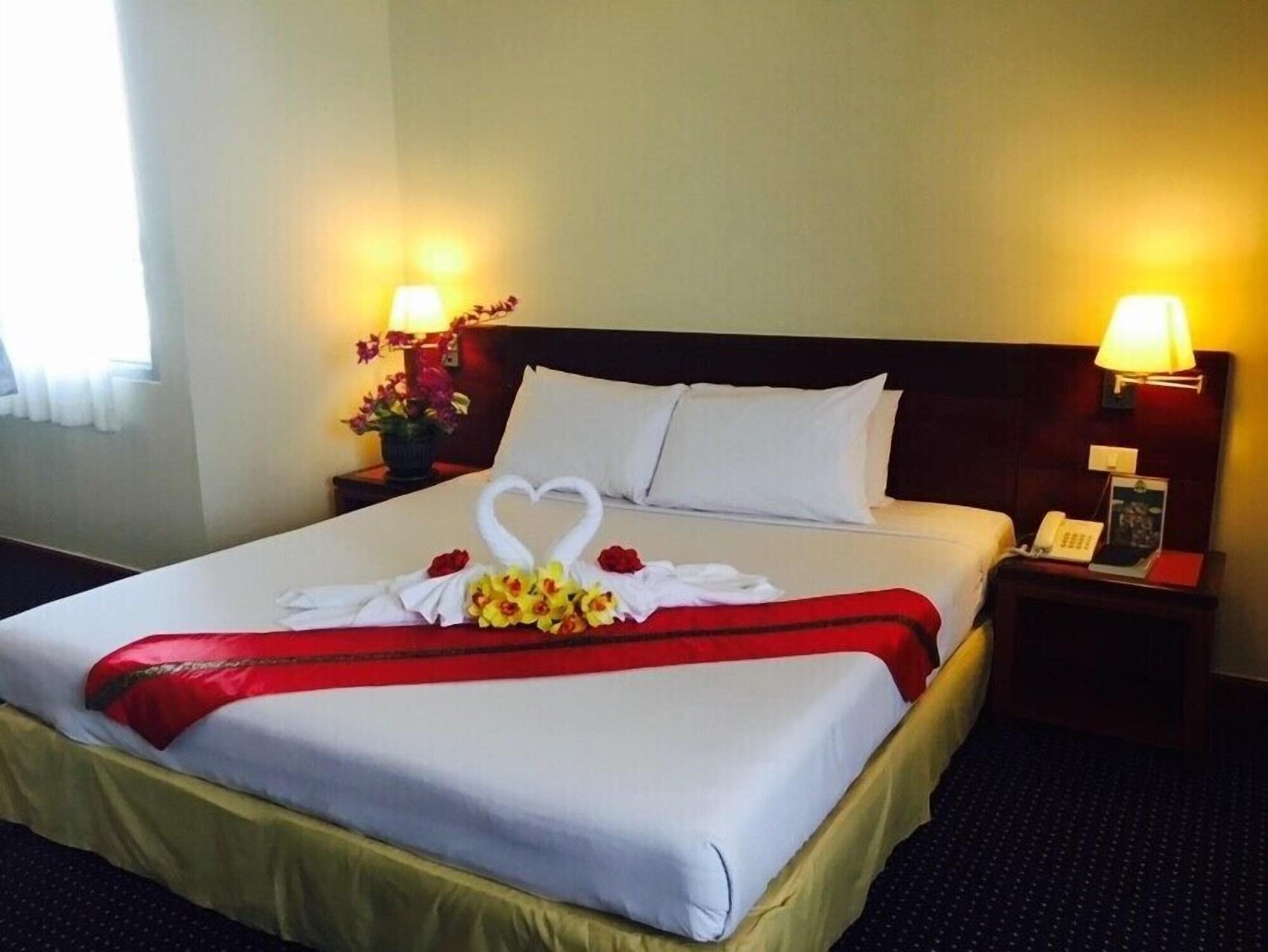 Hatyai Golden Crown Hotel Хатъяй Экстерьер фото