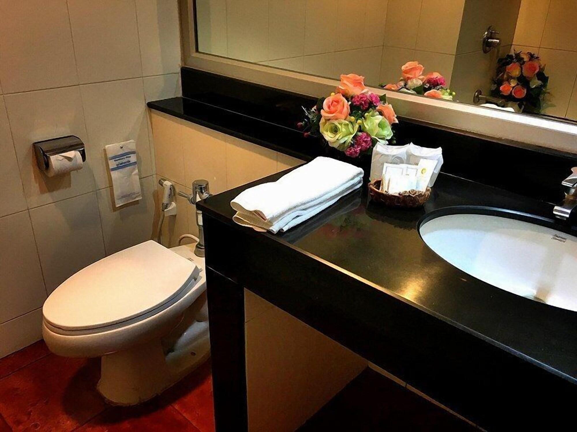 Hatyai Golden Crown Hotel Хатъяй Экстерьер фото