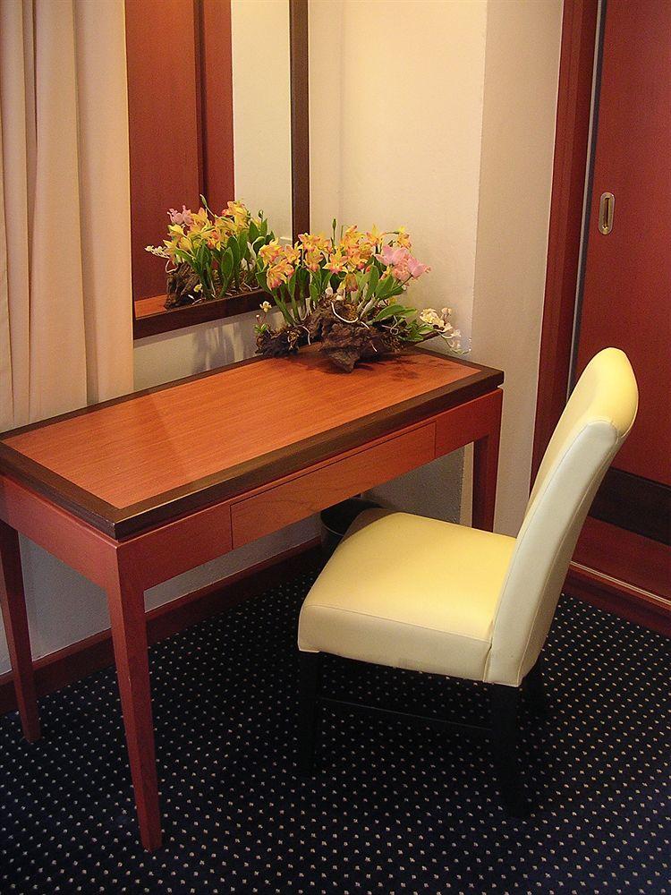 Hatyai Golden Crown Hotel Хатъяй Экстерьер фото