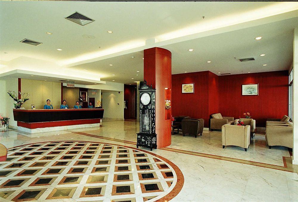 Hatyai Golden Crown Hotel Хатъяй Экстерьер фото